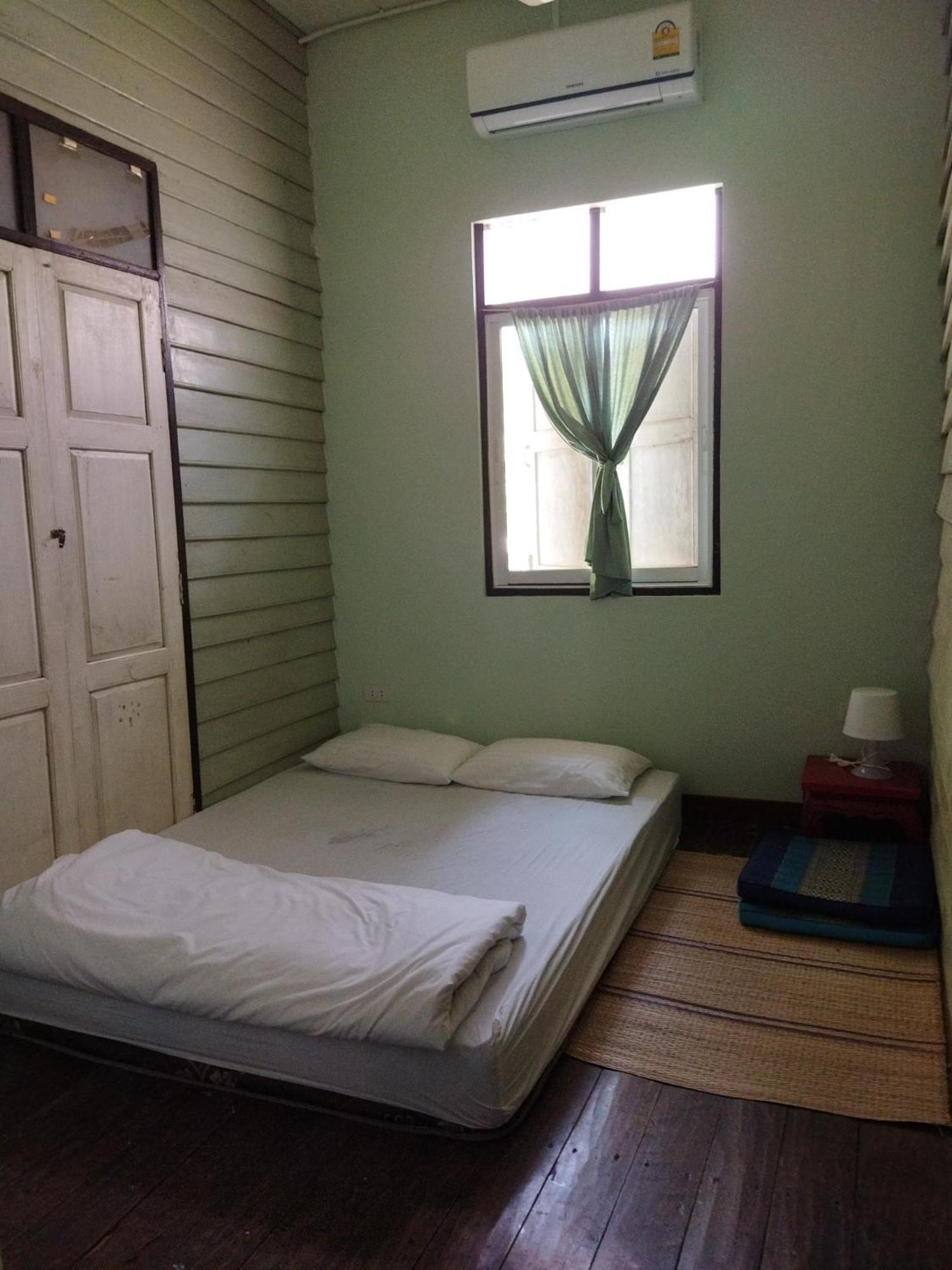 Baan Bua Guest House Chiang Rai Bagian luar foto